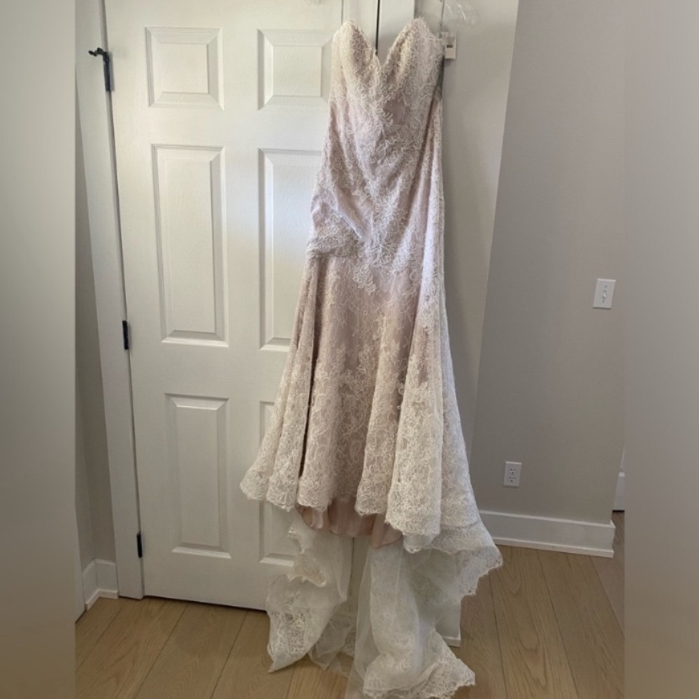 Wtoo Lace Wedding Dress - Picture 7 of 14